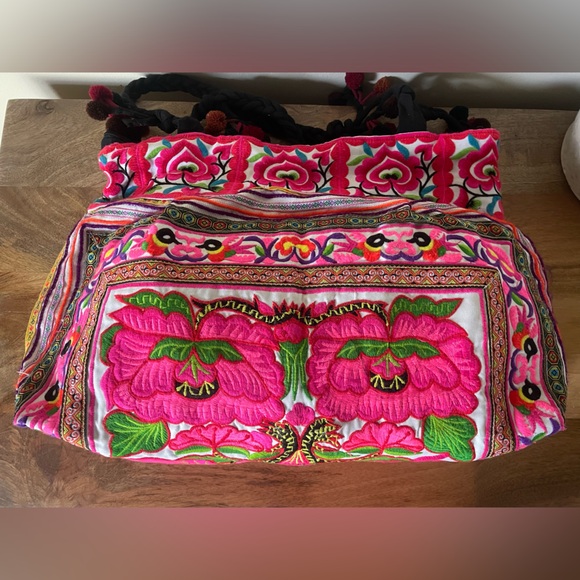 Thai Embroidered Tote Bag - Picture 4 of 11